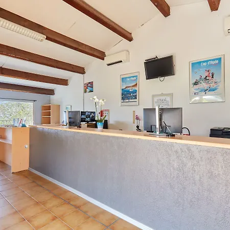 Domaine Résidentiel De Plein Air Odalys La Pinède 3* Agde