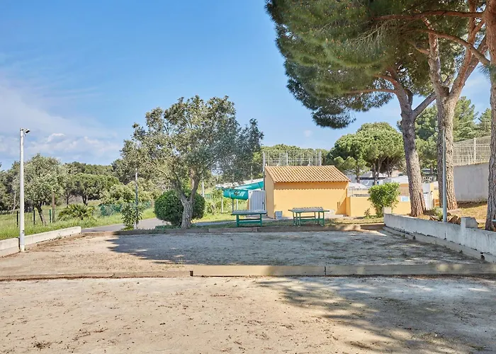 Domaine Residentiel De Plein Air Odalys La Pinede آجد