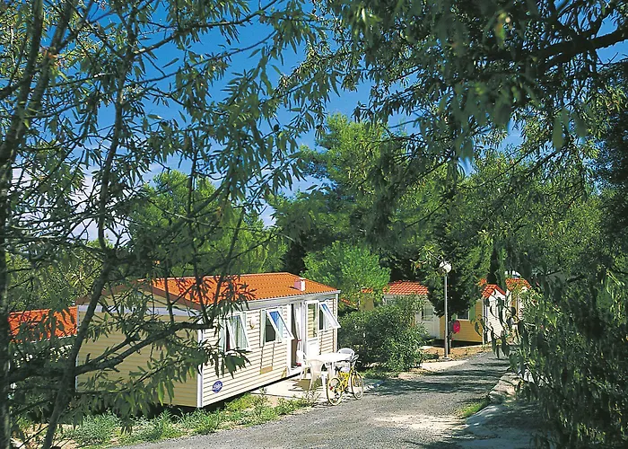 مكان تخييم Domaine Residentiel De Plein Air Odalys La Pinede
